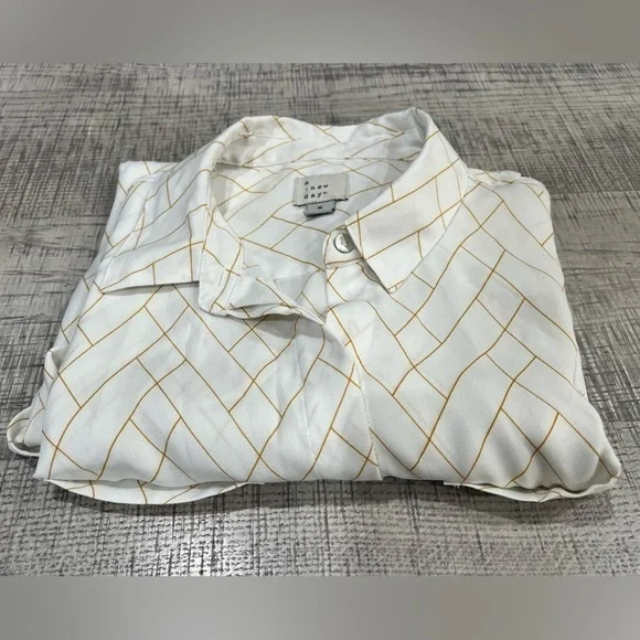 A New Day White Sheer Button Up Long Sleeve Shirt w/ Yellow Plaid Pattern Size S - Picture 10 of 11